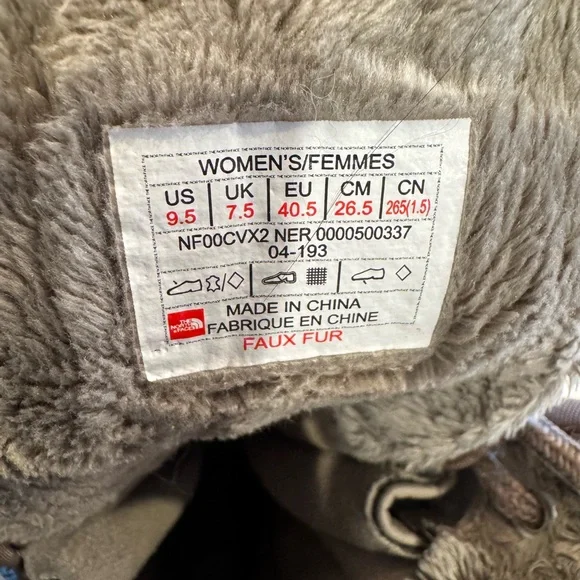 North Face Shellista II Mid Boot - Women's size 9.5. - Picture 5 of 8